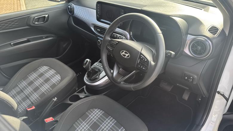 Hyundai i10 1.0 [63] Premium 5dr Auto [Nav] Petrol Hatchback